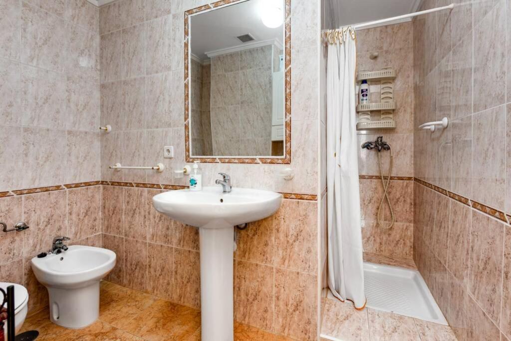 Apartment Ramon Gallud 204 Torrevieja Bagian luar foto